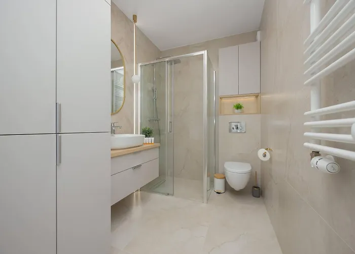 Daire Spacious With Parking On Grochow By Renters