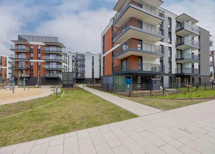 Spacious With Parking On Grochow By Renters Varşova