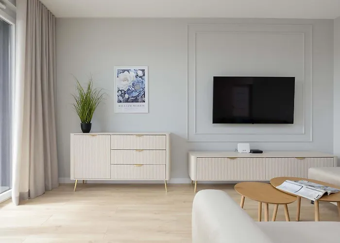 Spacious With Parking On Grochow By Renters * Varşova