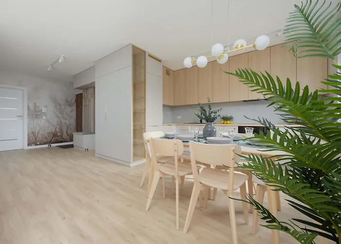 Spacious With Parking On Grochow By Renters * Varşova