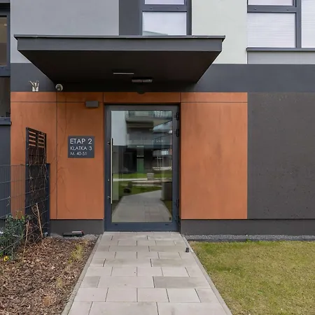 Spacious With Parking On Grochów By Renters * Varsovia