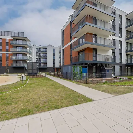 Spacious With Parking On Grochów By Renters Varsovia